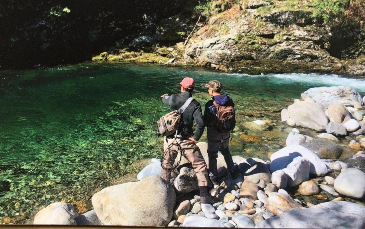 Ospitalità rurale familiare Land Wasser Acomodação com café da manhã Varallo Exterior foto