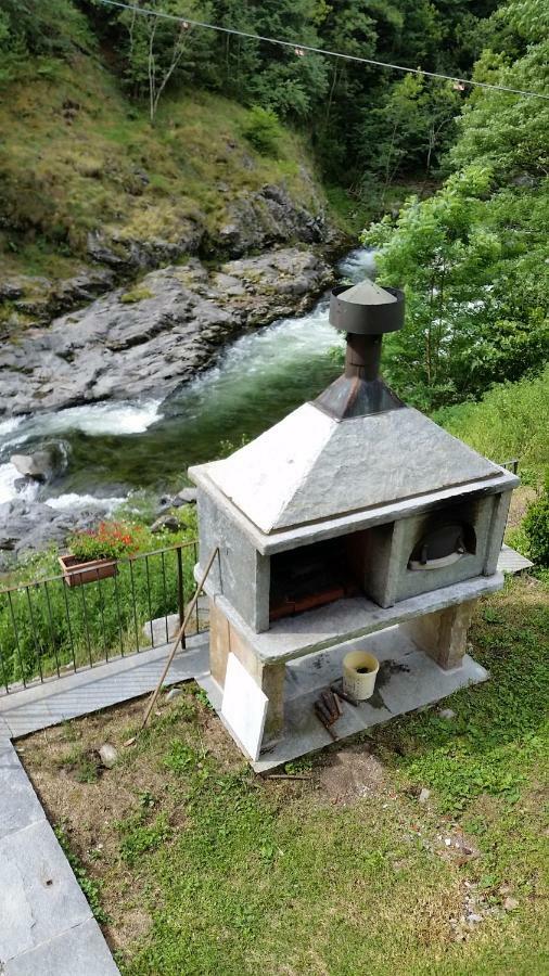 Ospitalità rurale familiare Land Wasser Acomodação com café da manhã Varallo Exterior foto